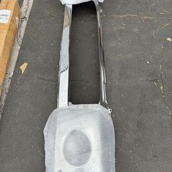 New 2007-2013 Toyota Tundra Chrome Steel Front Bumper face bar Assembly  w sensor hole