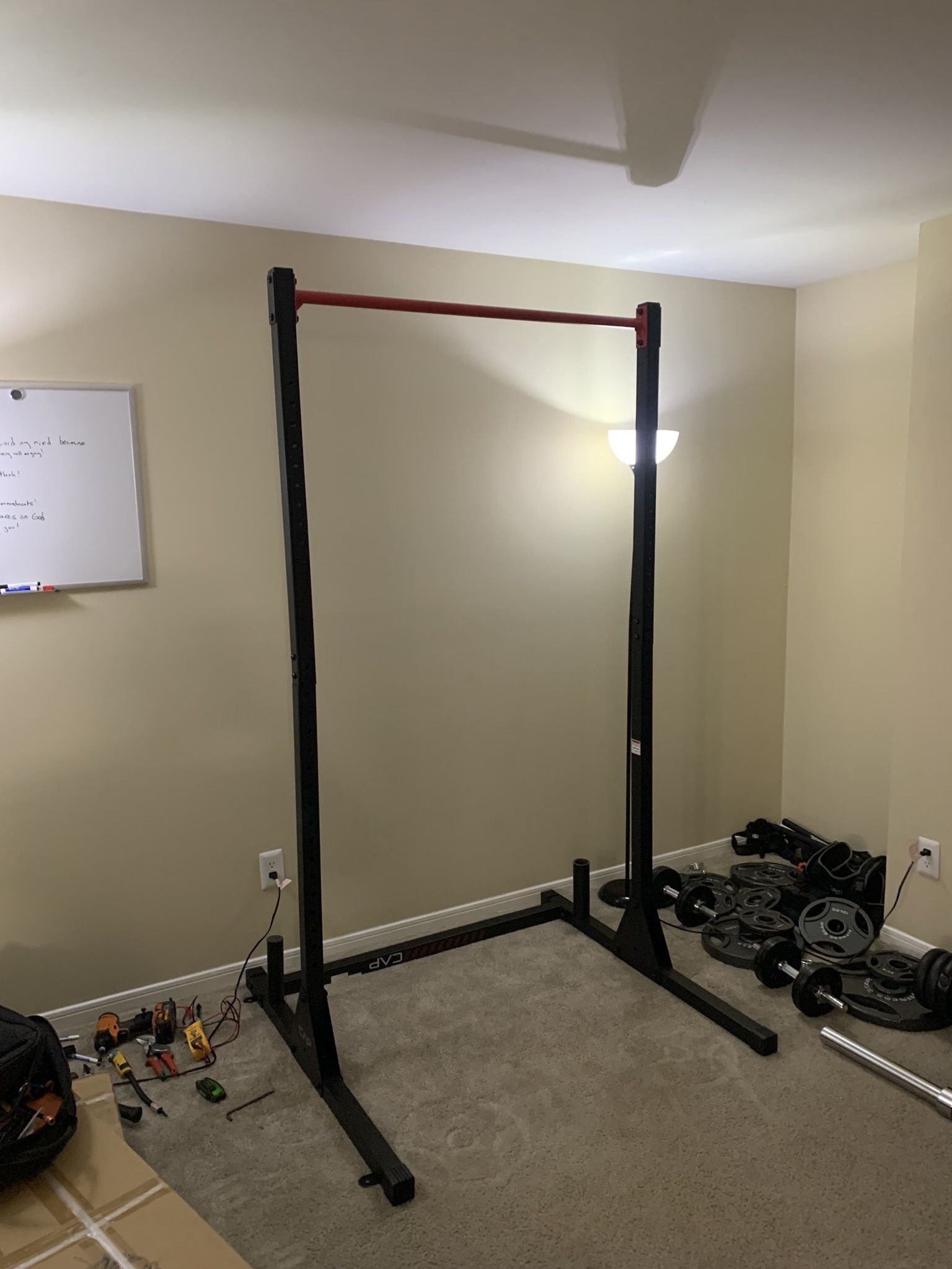 Pull Up Bar And Squat Wrack