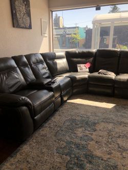 Grey sectional Leather 40$ down