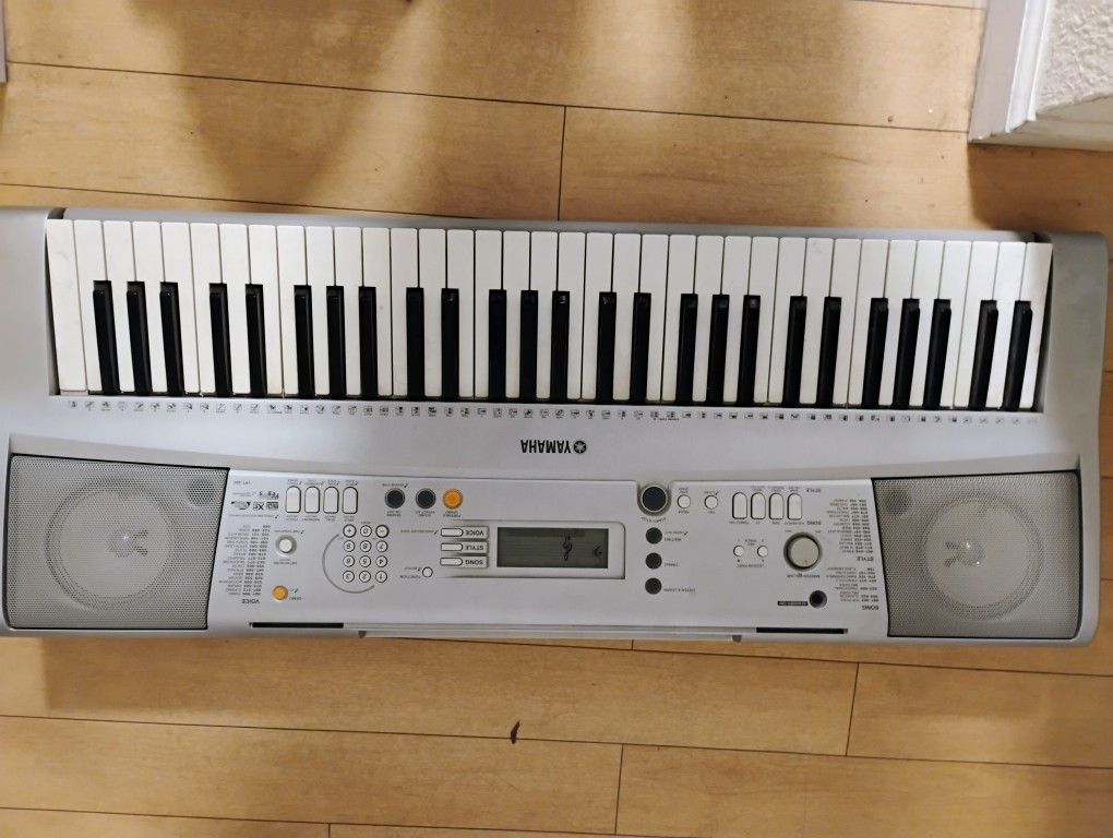 Yamaha Keyboard