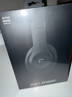 Beats Studio3 Wireless Noise Cancelling Headphones with Apple W1 Headphone Chip- Matte Black