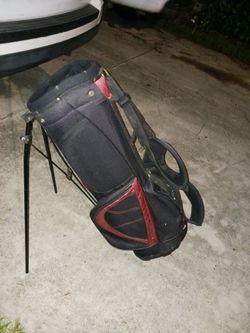 NICE CLEAN GOLF BAG GREAT CONDITION 18 FIRM LOOK MY POST TONS ITEM