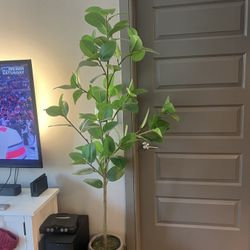 Fake Tree 