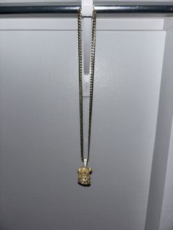 26in Gold Chain With Gold Jesus Pendant