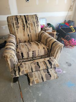 Recliner couch