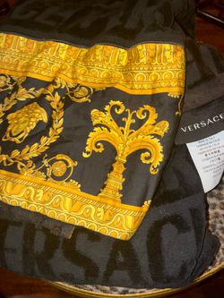 Versace Bath Towel Black and Gold