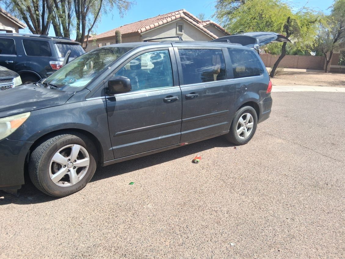 2011 Volkswagen Routan