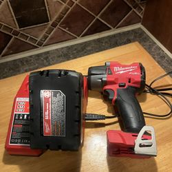 2962-20 For Milwaukee M18 FUEL™ 1/2" Mid-Torque Impact Wrench w/Friction Ring Bare Milwaukee 48-11-1880 M18 REDLITHIUM HIGH OUTPUT 18v 8.0 Ah Lithium-