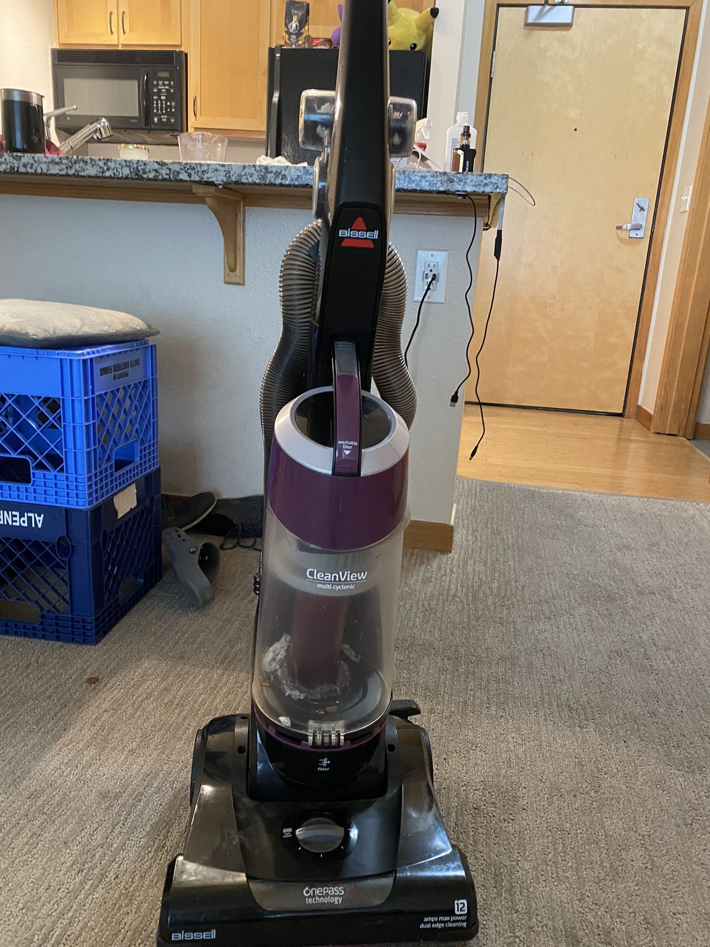 Bissell Upright Vacuum Cleaner for Sale in Portland, OR OfferUp