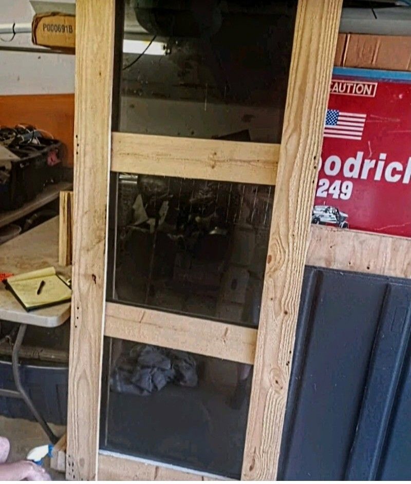 Commercial Glass Door Graylite II TP ,Dark‑Gray Privacy Glass 29-13/16 X 81-00/00