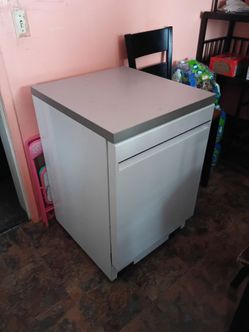 White Portable Dishwasher with Countertop