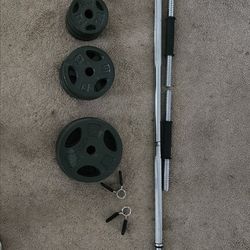 Standard weight set, barbell, curling bars & pull machine attachments/ pesas de 1", barra, mancuernas y accesorios para maquina de poleas.