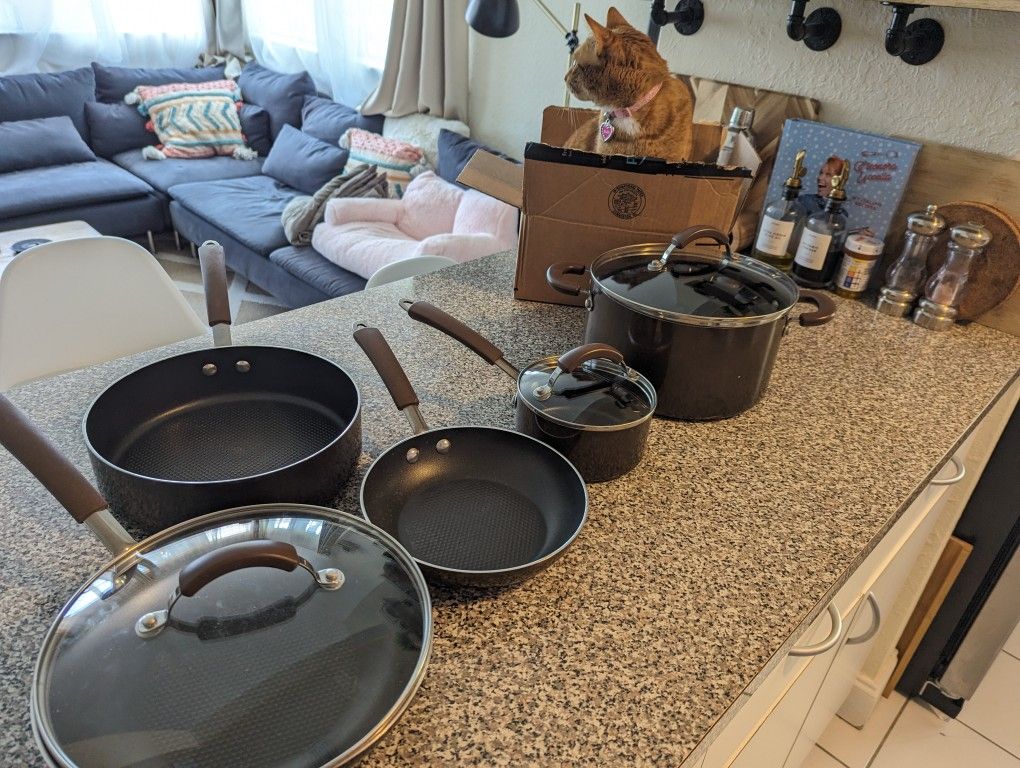 Free Pots And Pans for Sale in Miami Beach, FL OfferUp