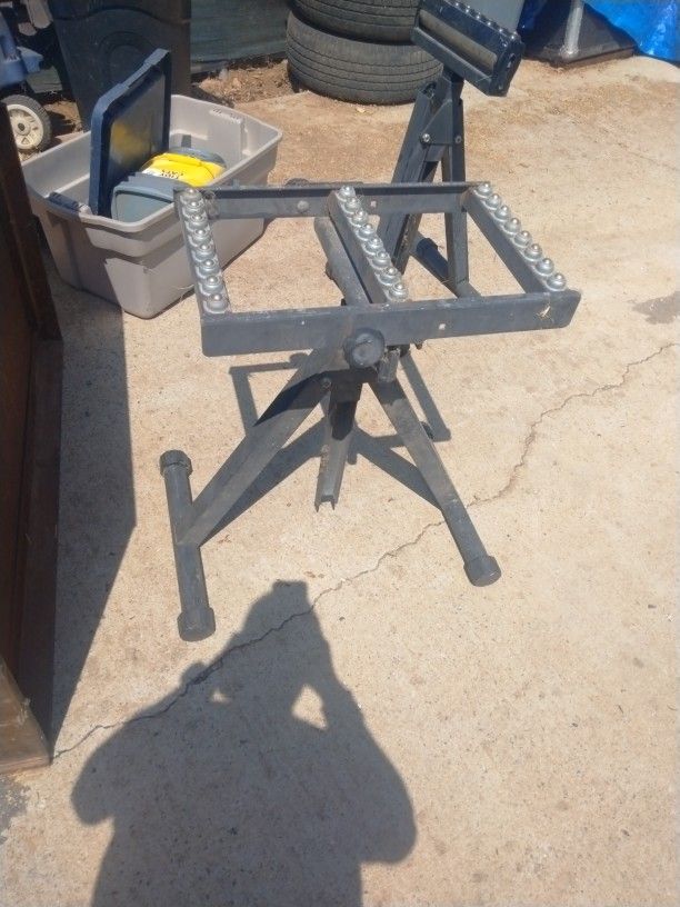 Heavy Duty Ball Stand