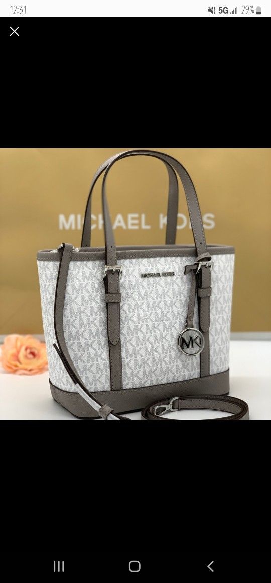 Michael Kors Jet Set Emmy Saffiano Leather Crossbody Bag for Women - With  Wallet for Sale in Bothell, WA - OfferUp