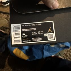 Jordan 1 Mid Se Size 5y 