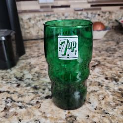 Vintage 7UP Glasses Collector’s Item