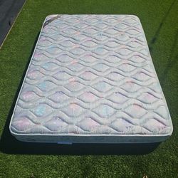 Sleep Therapy Queen Mattress 