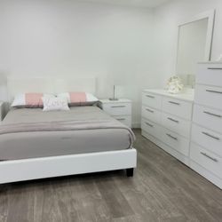 Bedroom Set - Juego De Cuarto 