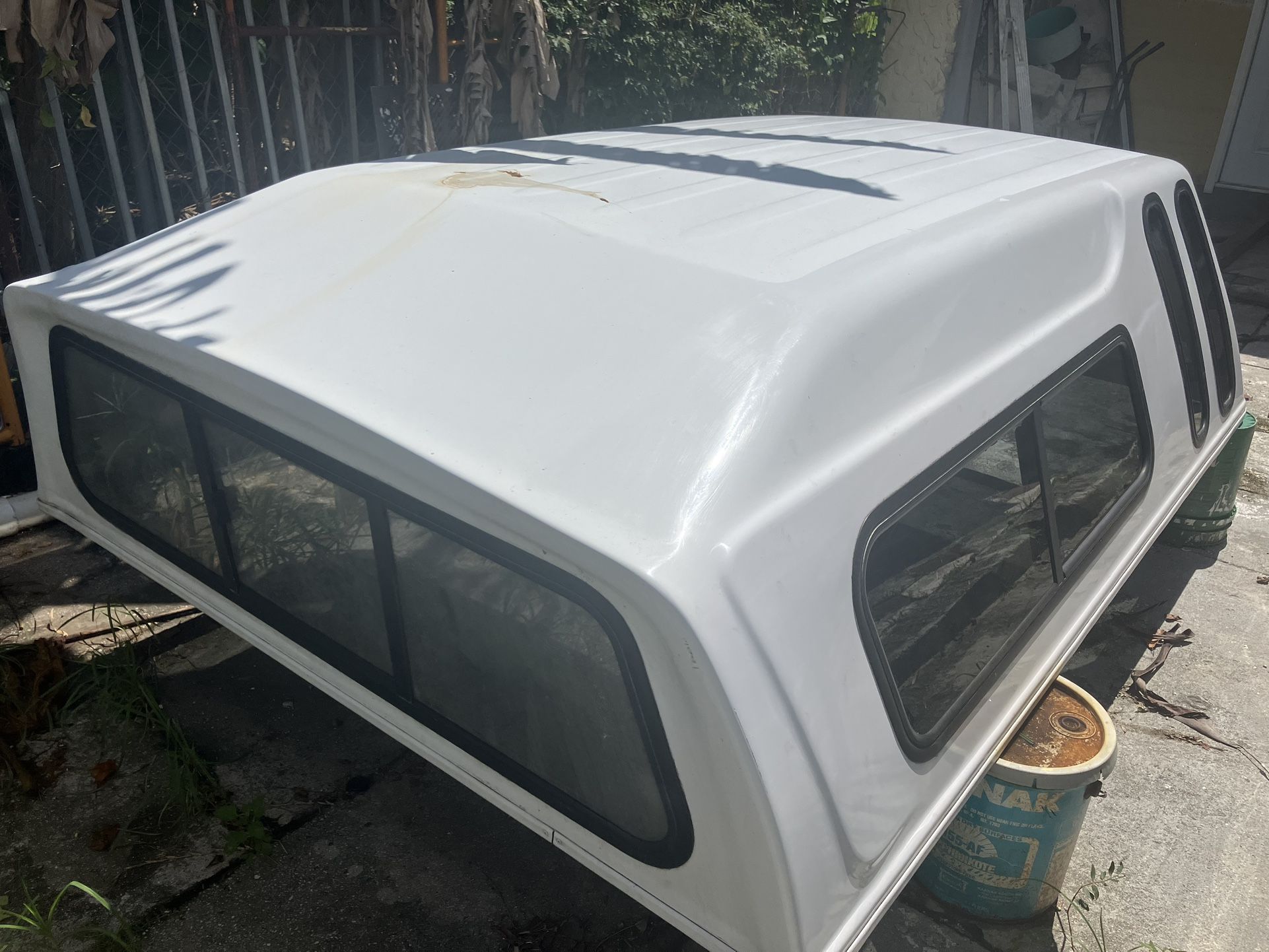 Camper Shell Silverado (99-06) 8ft