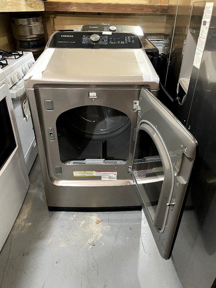 Samsung 27” freestanding dryer champagne $350