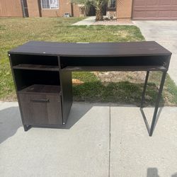 Free computer desk