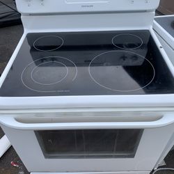 Electric Stove (Delivery Available)