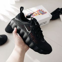 Nike Mind 002 “Black Hyper Crimson” Sizes 10 / 10.5 / 11.5 IN HAND BRAND NEW