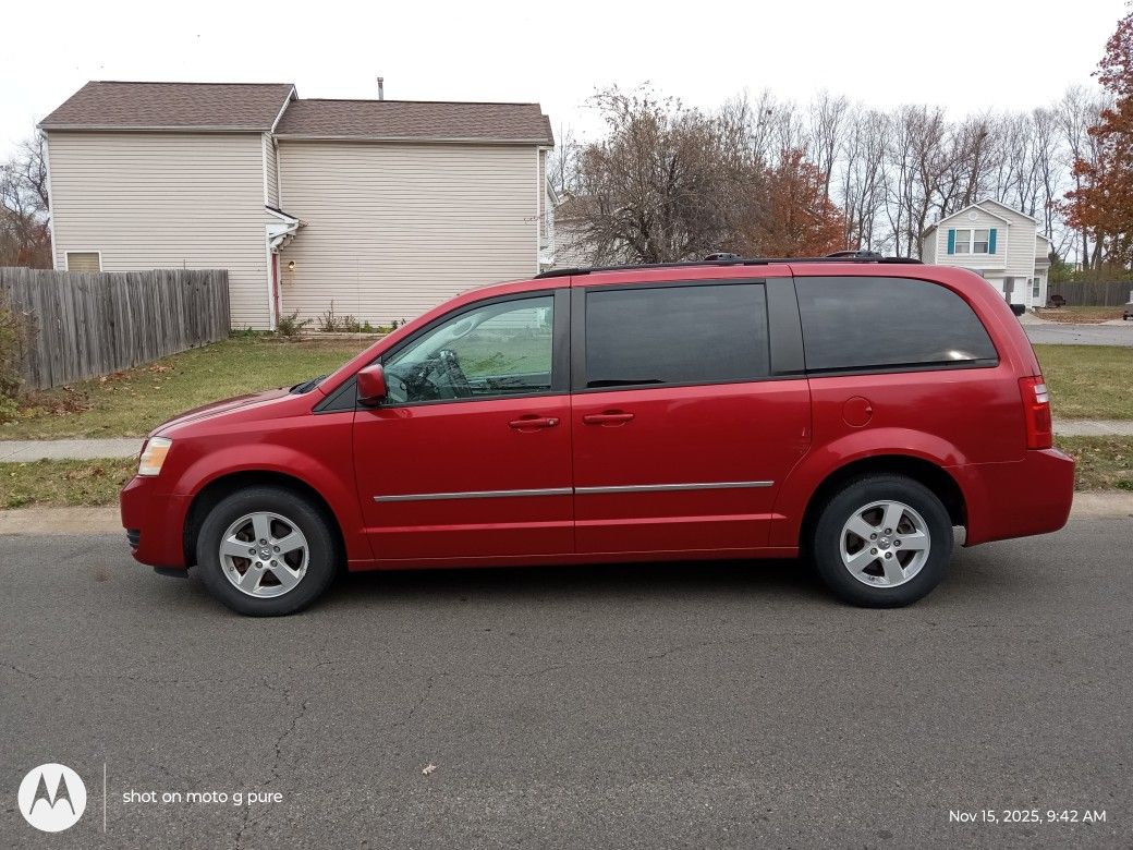 2010 Dodge Grand Caravan SXT 113.000 Miles 