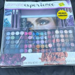 The Color Workshop Makeup Kit 100pc