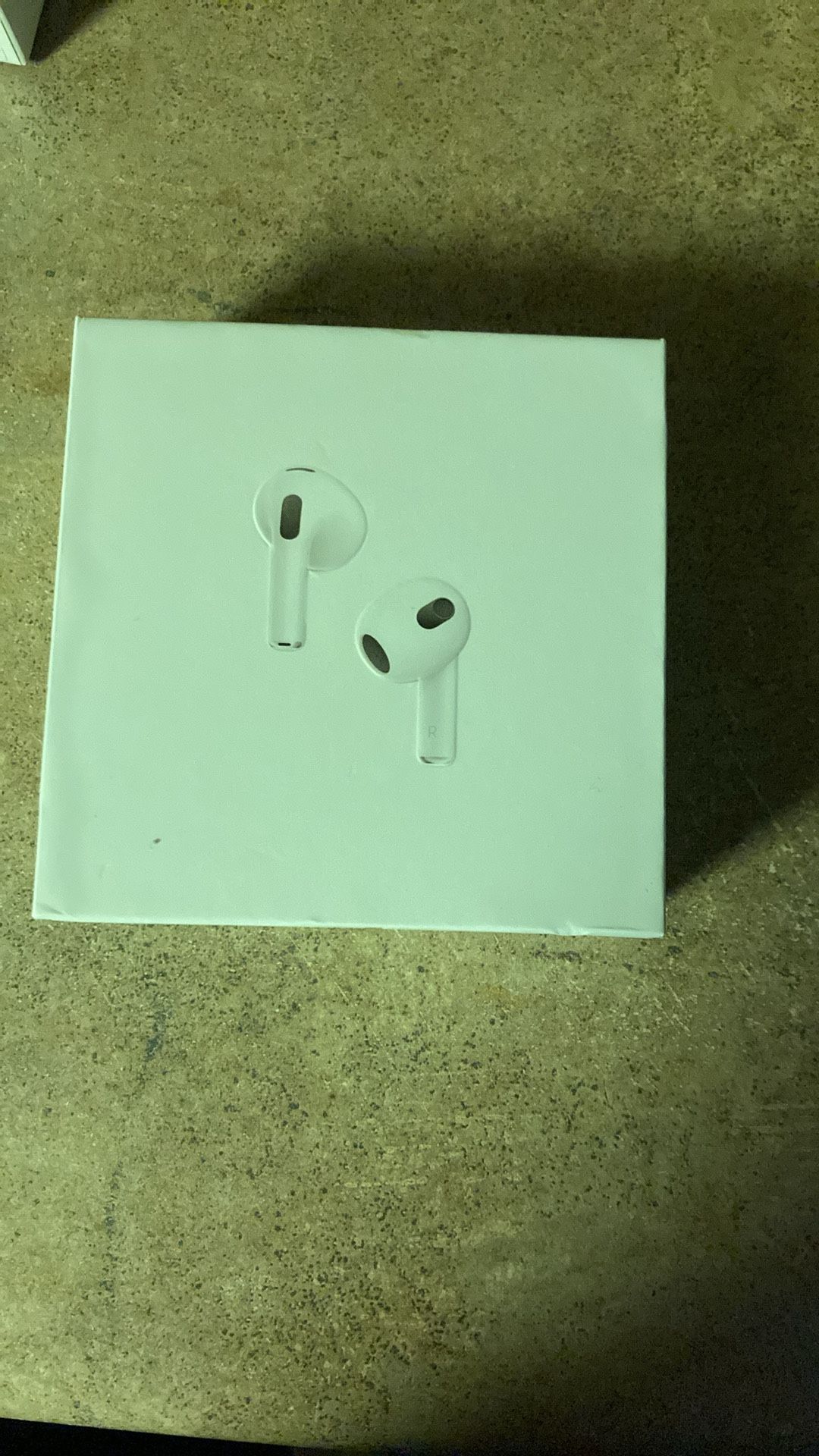 AirPod Gen 3 