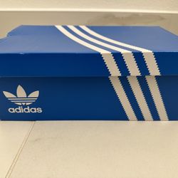 Kids Adidas Sneakers Size: 4.5