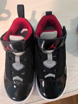 Kids Jordan Max Aura 2 "Black Cement" - Size 11C