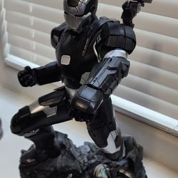 Sideshow Avengers War Machine 1/4 Scale Statue