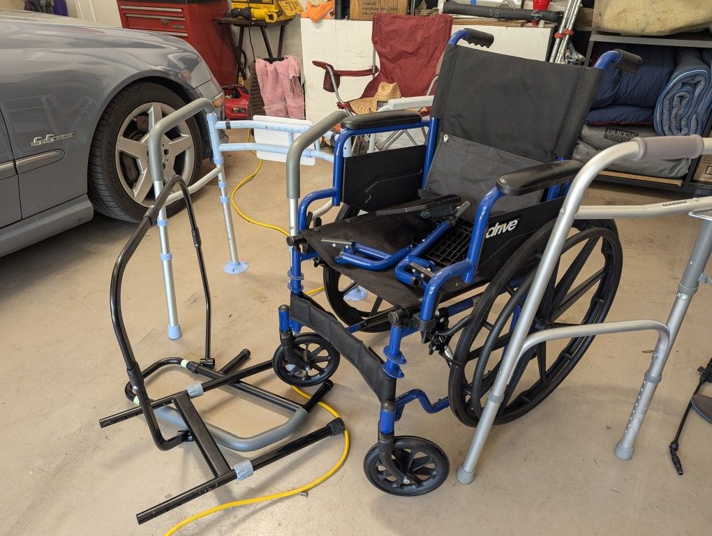 Lightly Used Wheelchair & Accessories