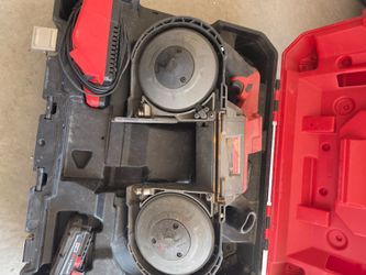 Milwaukee fuel m18 Deep cut band saw