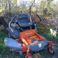 Husqvarnas Z246 Zero Turn 