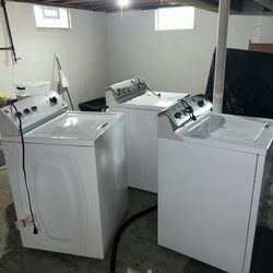 Two Washers, One Gas Dry - For Parts or Flip/Resell