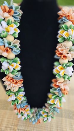 Graduation Lei's