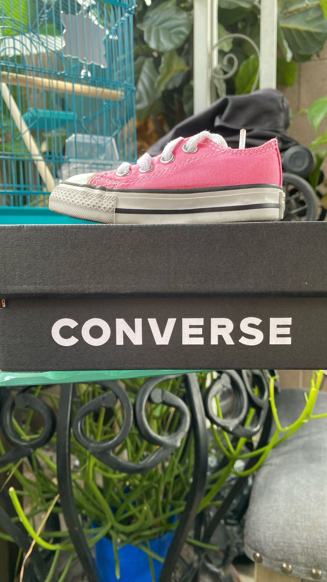 Converse