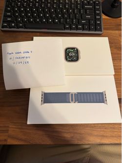 Apple Watch Ultra 3 - Natural Titanium