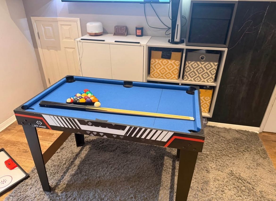 Hy-Pro 4 in 1 games table - Table tennis, air hockey, pool and football table.