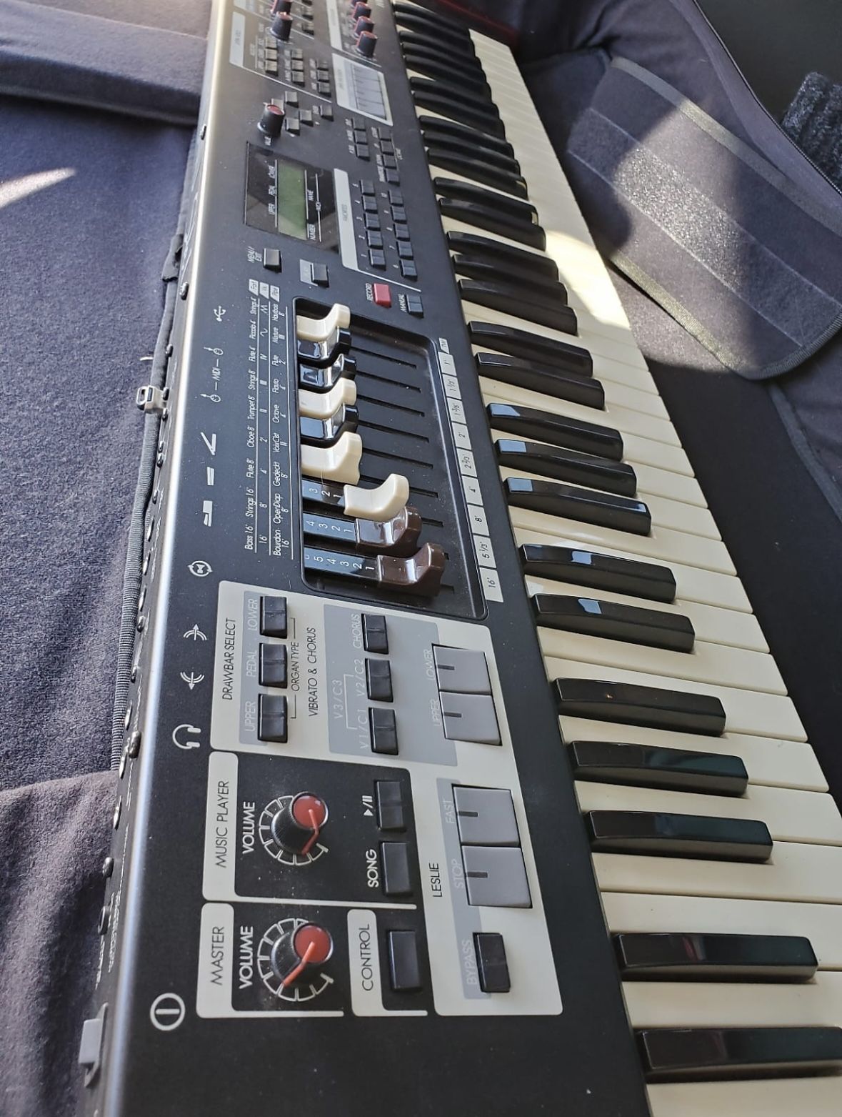 Hammond SK1-73 Organ keyboard