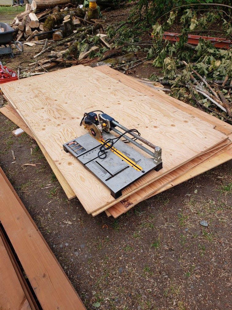 Roybi Saw Flooring Saw Works Great