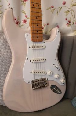 Stratocaster Guitar classic vibe