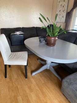 Dinning room table