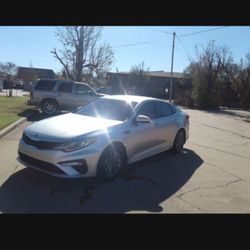 2020 KIA Optima