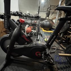 Echelon Sport Connect Indoor Cycling Bike Great Condition 