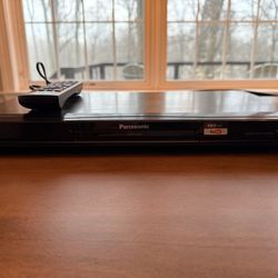 Blue Ray player - Panasonic + 20 dvds