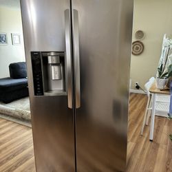 LG Refrigerator 